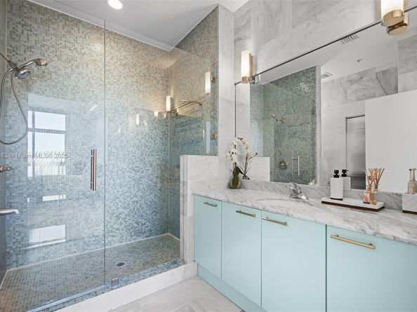 2001 Meridian Ave 528, Miami Beach FL 33139