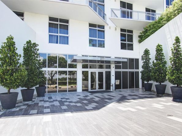 2001 Meridian Ave 528, Miami Beach FL 33139