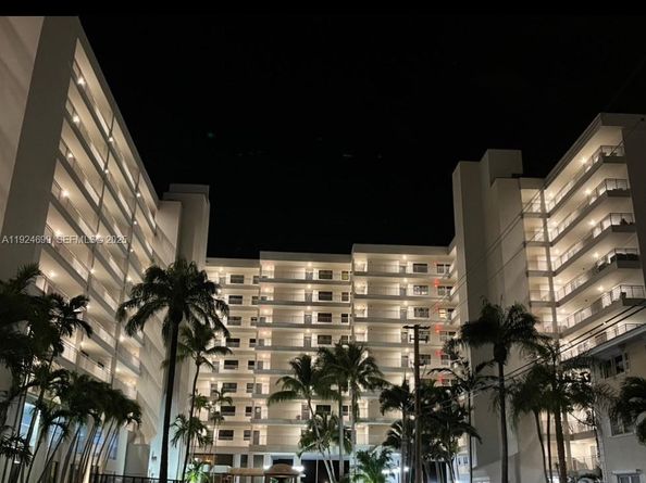 3100 NE 48th St 914, Fort Lauderdale FL 33308