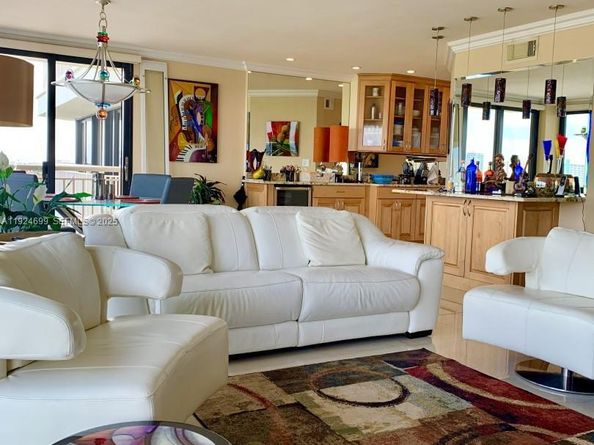 3100 NE 48th St 914, Fort Lauderdale FL 33308