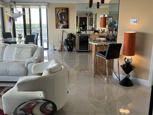 3100 NE 48th St 914, Fort Lauderdale FL 33308