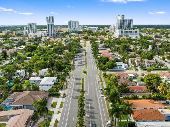 1443 Hollywood Blvd, Hollywood FL 33020