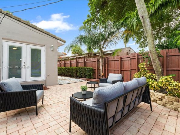 1443 Hollywood Blvd, Hollywood FL 33020