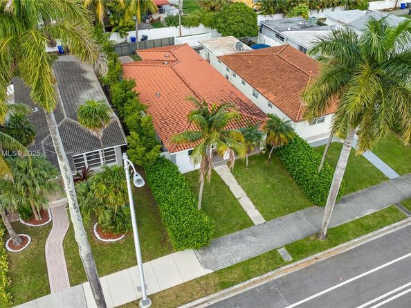 1443 Hollywood Blvd, Hollywood FL 33020