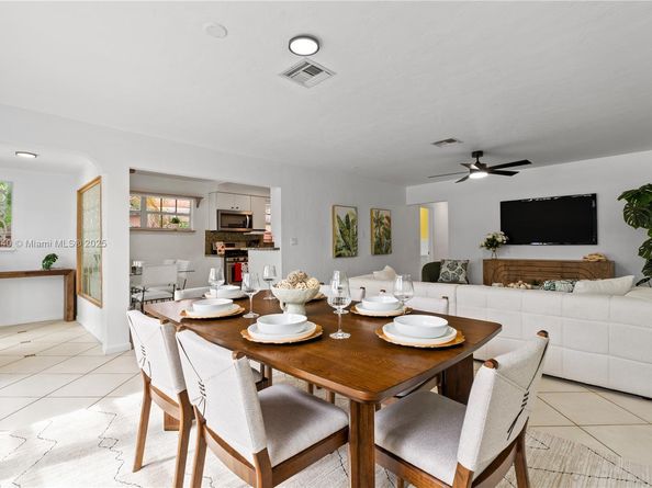 1443 Hollywood Blvd, Hollywood FL 33020