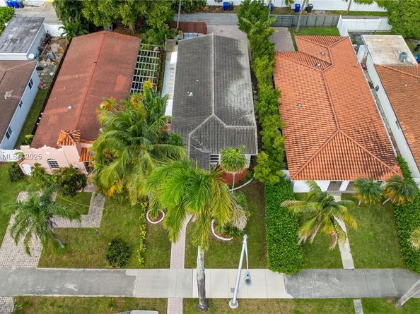 1443 Hollywood Blvd, Hollywood FL 33020