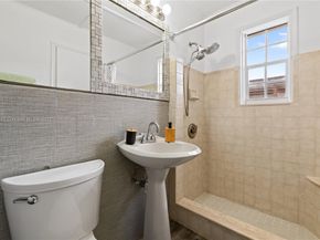 1443 Hollywood Blvd, Hollywood FL 33020