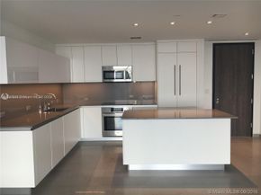 68 SE 6th St 3510, Miami FL 33131