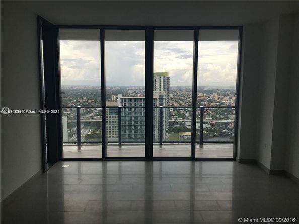 68 SE 6th St 3510, Miami FL 33131
