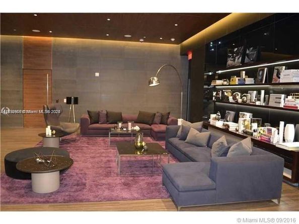 68 SE 6th St 3510, Miami FL 33131