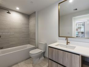 77 SE 5th ST 2615, Miami FL 33131