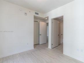 77 SE 5th ST 2615, Miami FL 33131