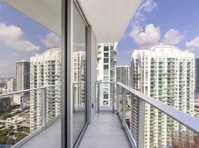 77 SE 5th ST 2615, Miami FL 33131