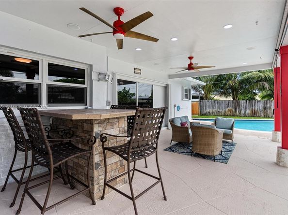 5220 SW 6th St, Plantation FL 33317