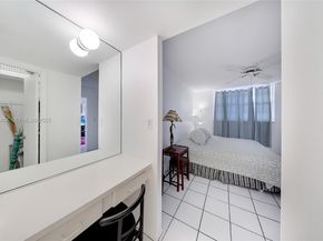 465 Ocean Dr 224, Miami Beach FL 33139