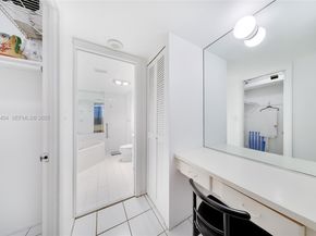 465 Ocean Dr 224, Miami Beach FL 33139