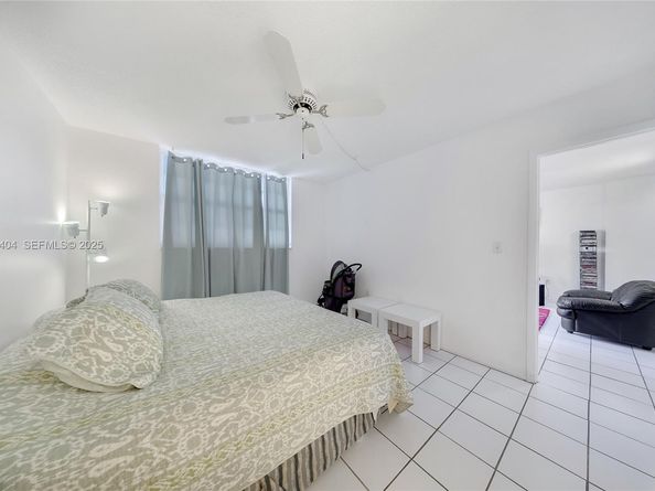 465 Ocean Dr 224, Miami Beach FL 33139