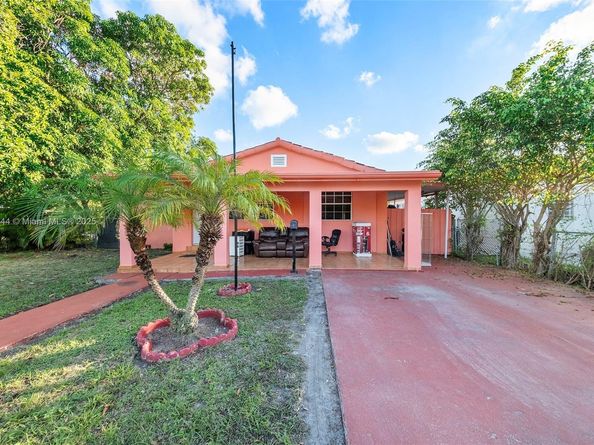 5300 SW 6th St, Miami FL 33134