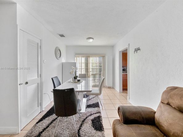 5300 SW 6th St, Miami FL 33134