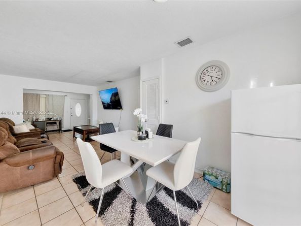 5300 SW 6th St, Miami FL 33134