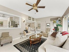 5669 Pinecrest Cir, Boca Raton FL 33433
