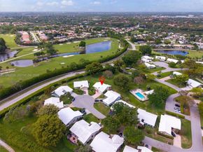 5669 Pinecrest Cir, Boca Raton FL 33433
