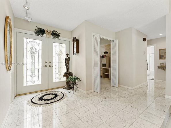 5669 Pinecrest Cir, Boca Raton FL 33433