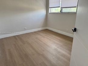 215 SE 3rd Ave 307B, Hallandale Beach FL 33009