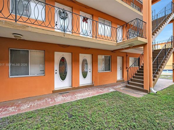 2330 NW 11th St 2, Miami FL 33125