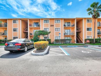 250 W Palm Cir W