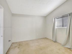 250 W Palm Cir W 301, Pembroke Pines FL 33025