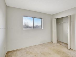 250 W Palm Cir W 301, Pembroke Pines FL 33025