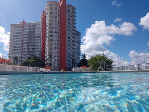 1351 NE Miami Gardens Dr 1506E, Miami FL 33179