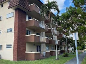 680 Miller Dr W401, Miami Springs FL 33166