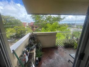 680 Miller Dr W401, Miami Springs FL 33166