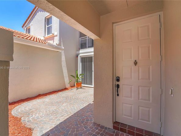 1125 Doveplum St, Hollywood FL 33019