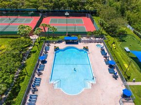 1125 Doveplum St, Hollywood FL 33019