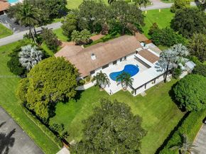 15110 N Saxon Cir, Southwest Ranches FL 33331