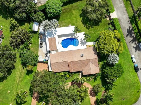 15110 N Saxon Cir, Southwest Ranches FL 33331