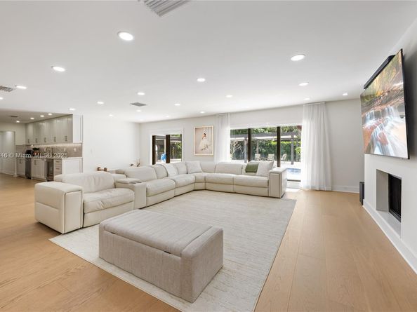 15110 N Saxon Cir, Southwest Ranches FL 33331