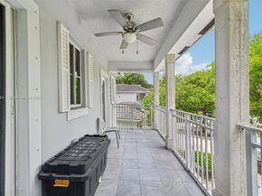 3228 SE 3rd Dr, Homestead FL 33033