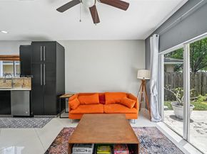 3228 SE 3rd Dr, Homestead FL 33033