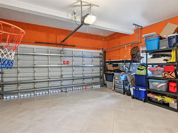 3228 SE 3rd Dr, Homestead FL 33033