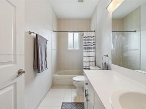 3228 SE 3rd Dr, Homestead FL 33033