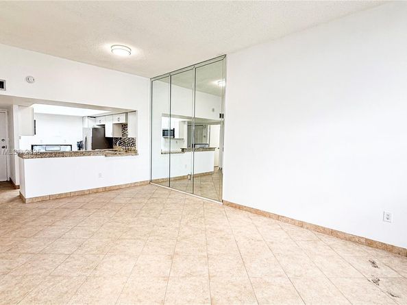 1351 NE Miami Gardens Dr 1701E, Miami FL 33179