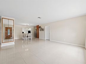2210 N 57th Way, Hollywood FL 33021
