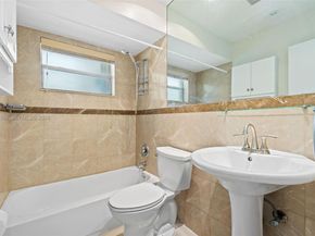 2210 N 57th Way, Hollywood FL 33021