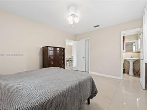 2210 N 57th Way, Hollywood FL 33021