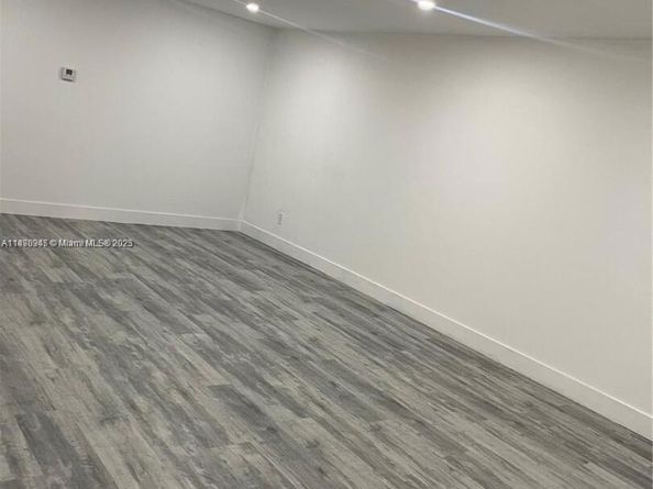 1220 NW 180th Ter, Miami Gardens FL 33169