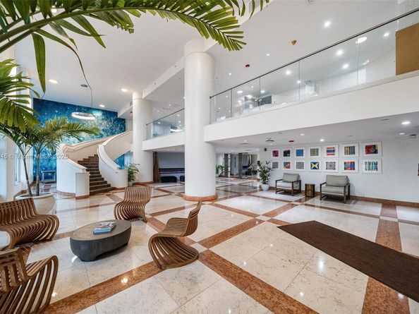 10350 W Bay Harbor Dr 5R, Bay Harbor Islands FL 33154